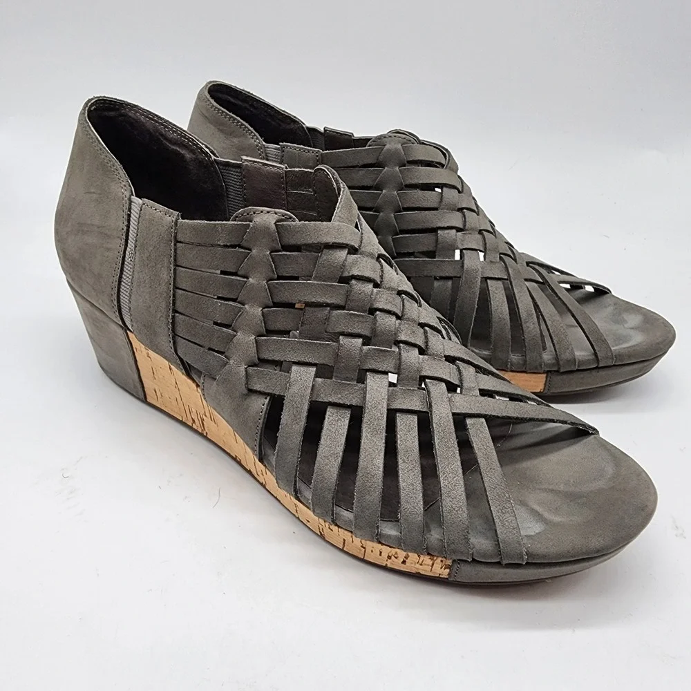 Chocolat Blu Yoko Woven Wedge Sandals Women's Size 8 Grey Leather Cork Heel